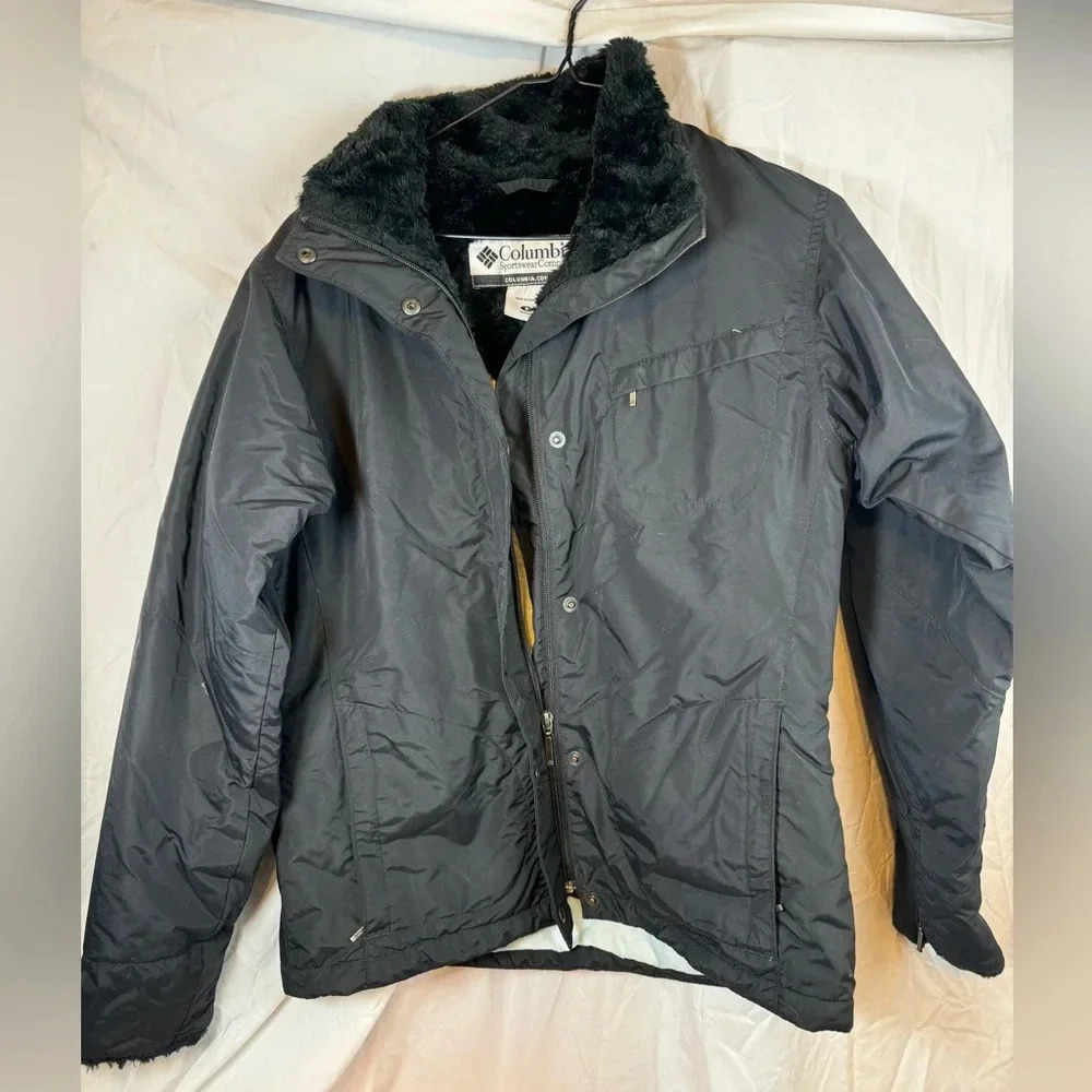 Women’s COLUMBIA SIZE S  BLACK FULL ZIP OUTDOOR FAUX FUR  LINED Winter JACKET